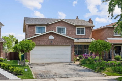 4356 Wakefield Crescent • Mississauga, ON photo 2