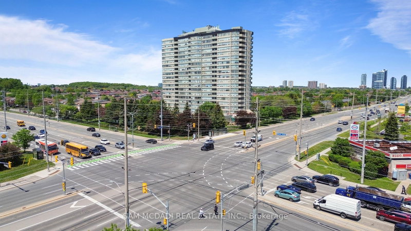 700 Constellation Dr photo 5