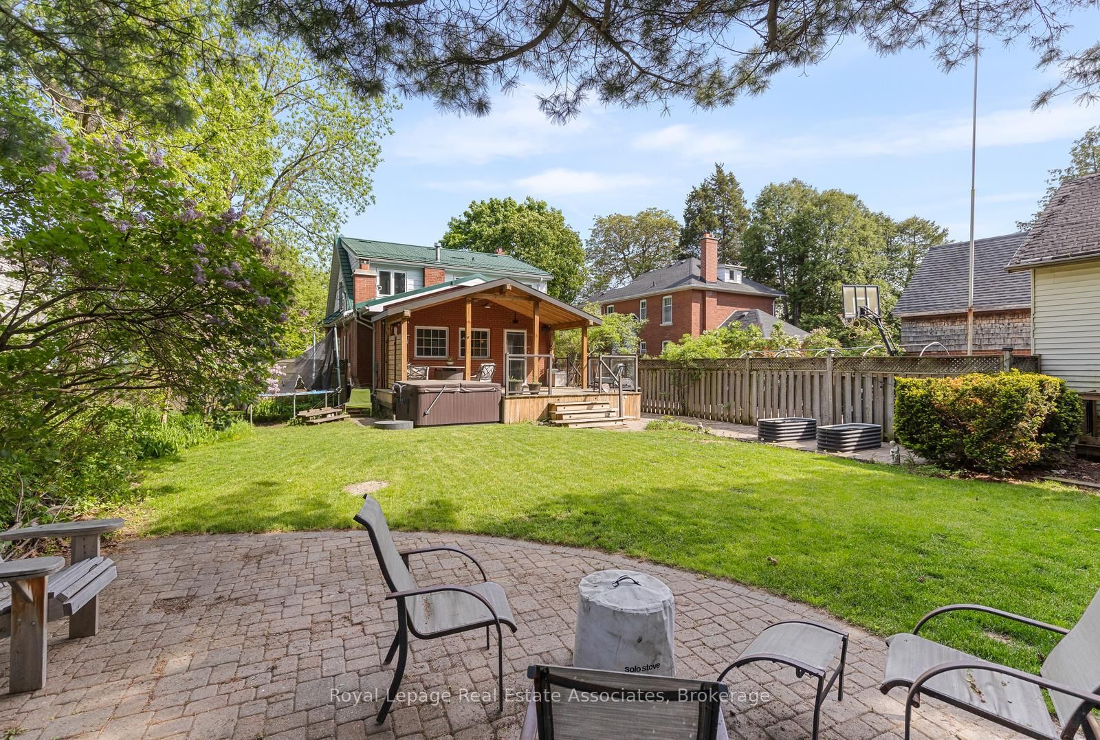 1807 Balsam Avenue • Mississauga, ON photo 3