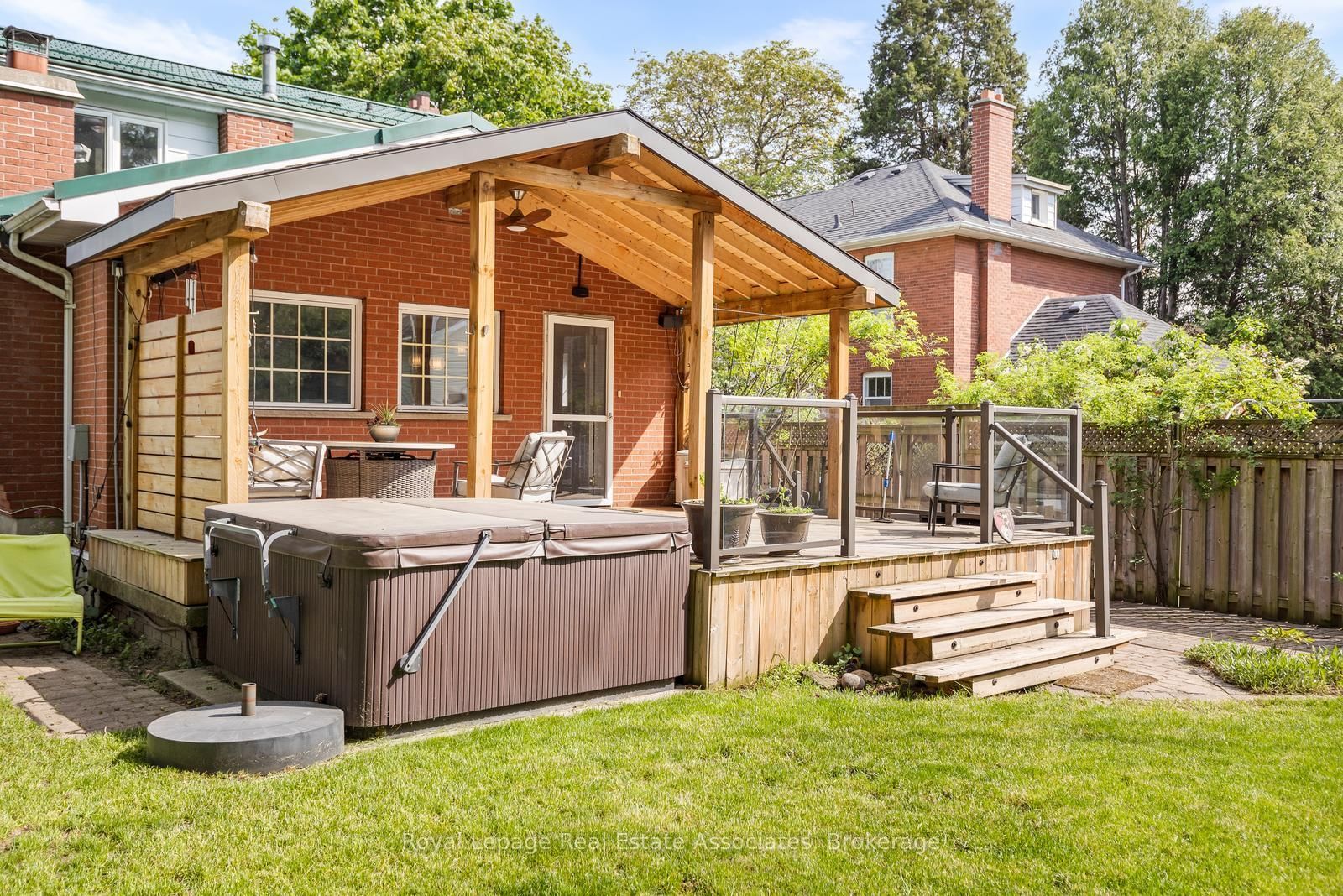 1807 Balsam Avenue • Mississauga, ON photo 48