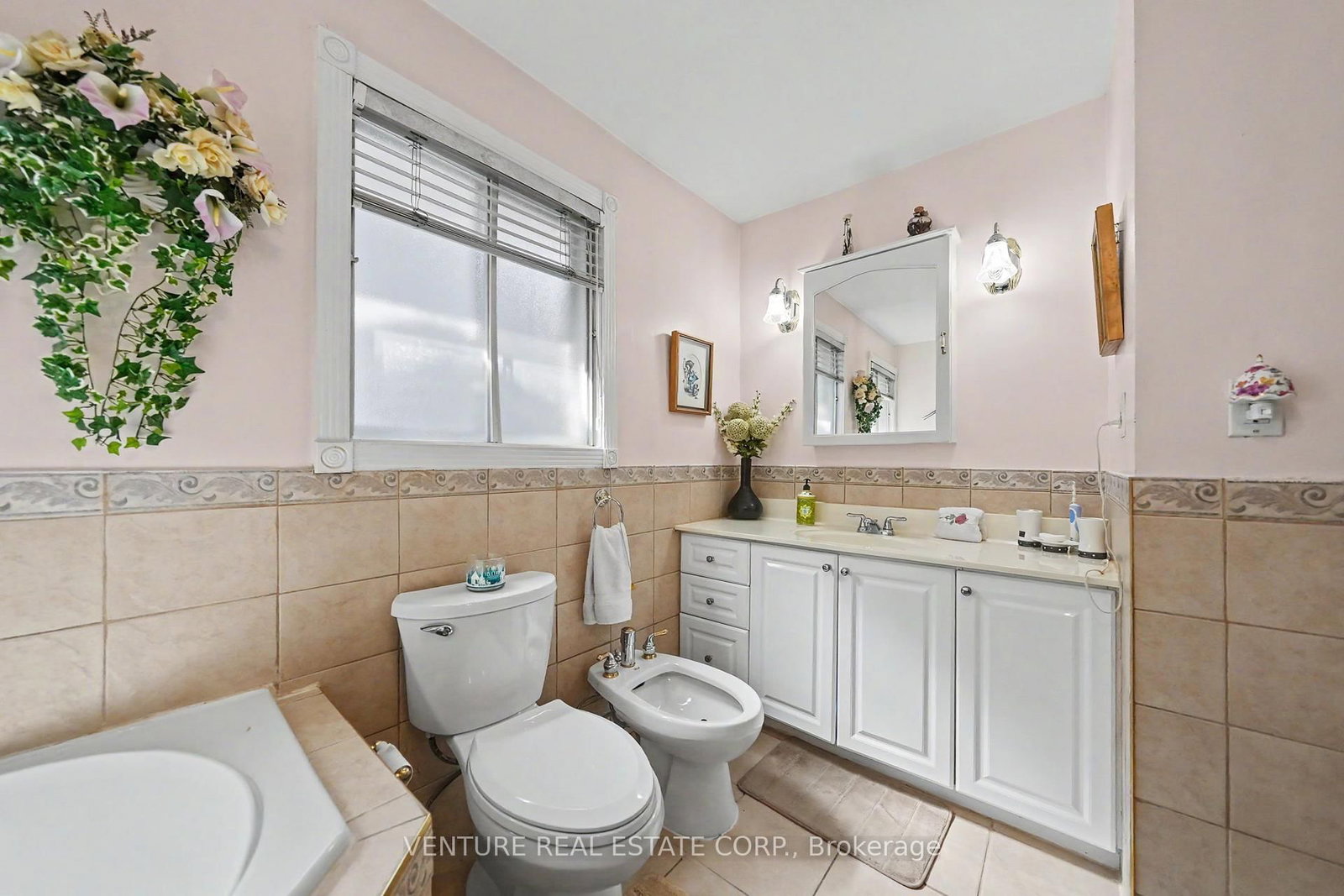 346 N Centre Street • Brampton, ON photo 29
