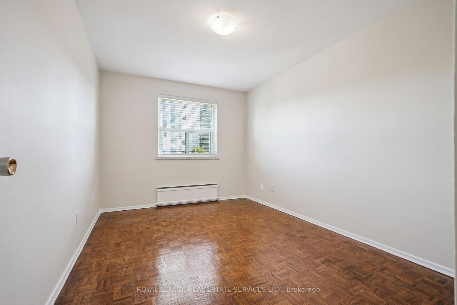 7 Helene Street N, Unit 302 - Photo 16