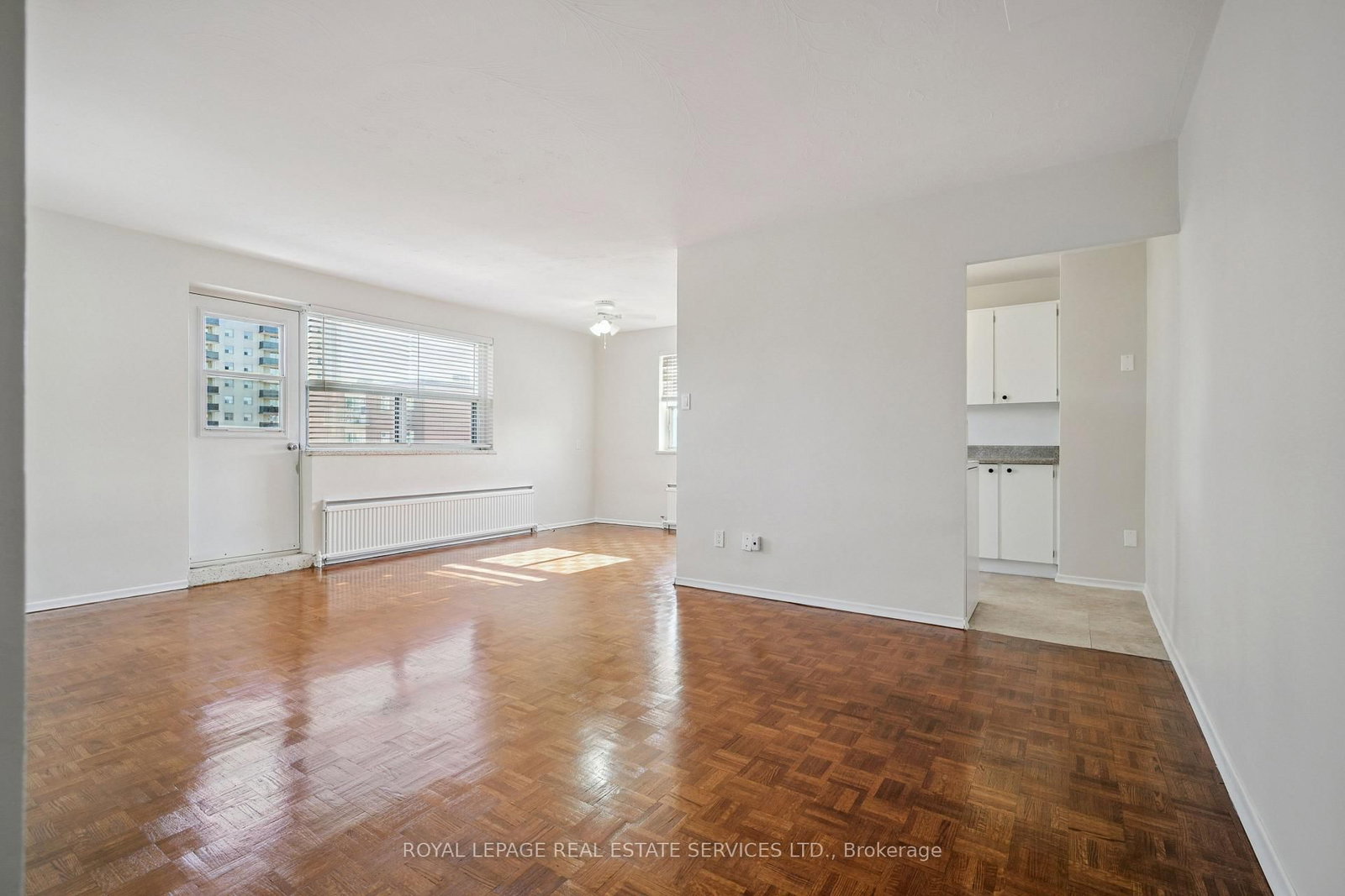 7 Helene Street N, Unit 302 - Photo 2