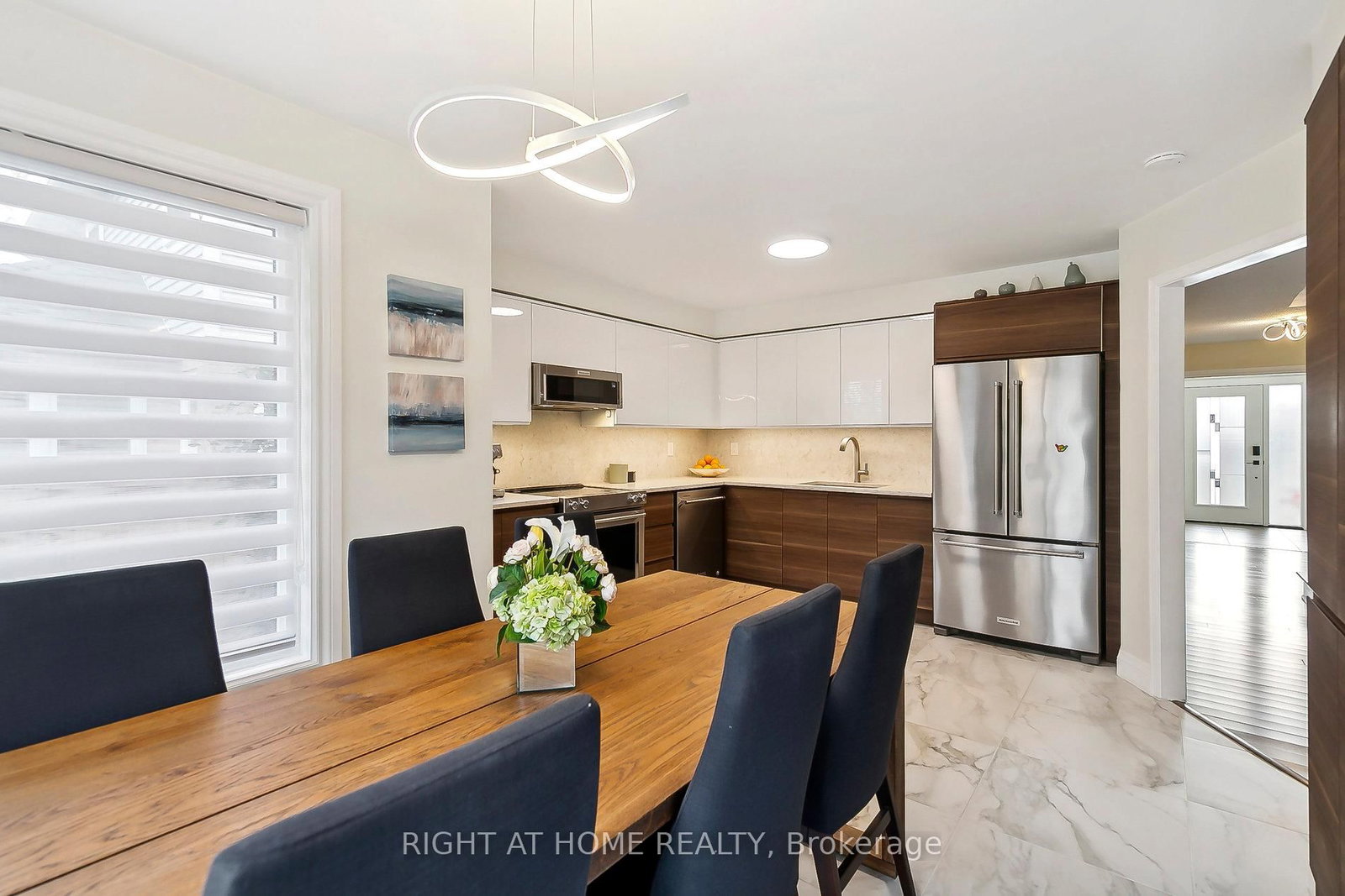 2069 N Waterbridge Drive • Burlington, ON photo 21