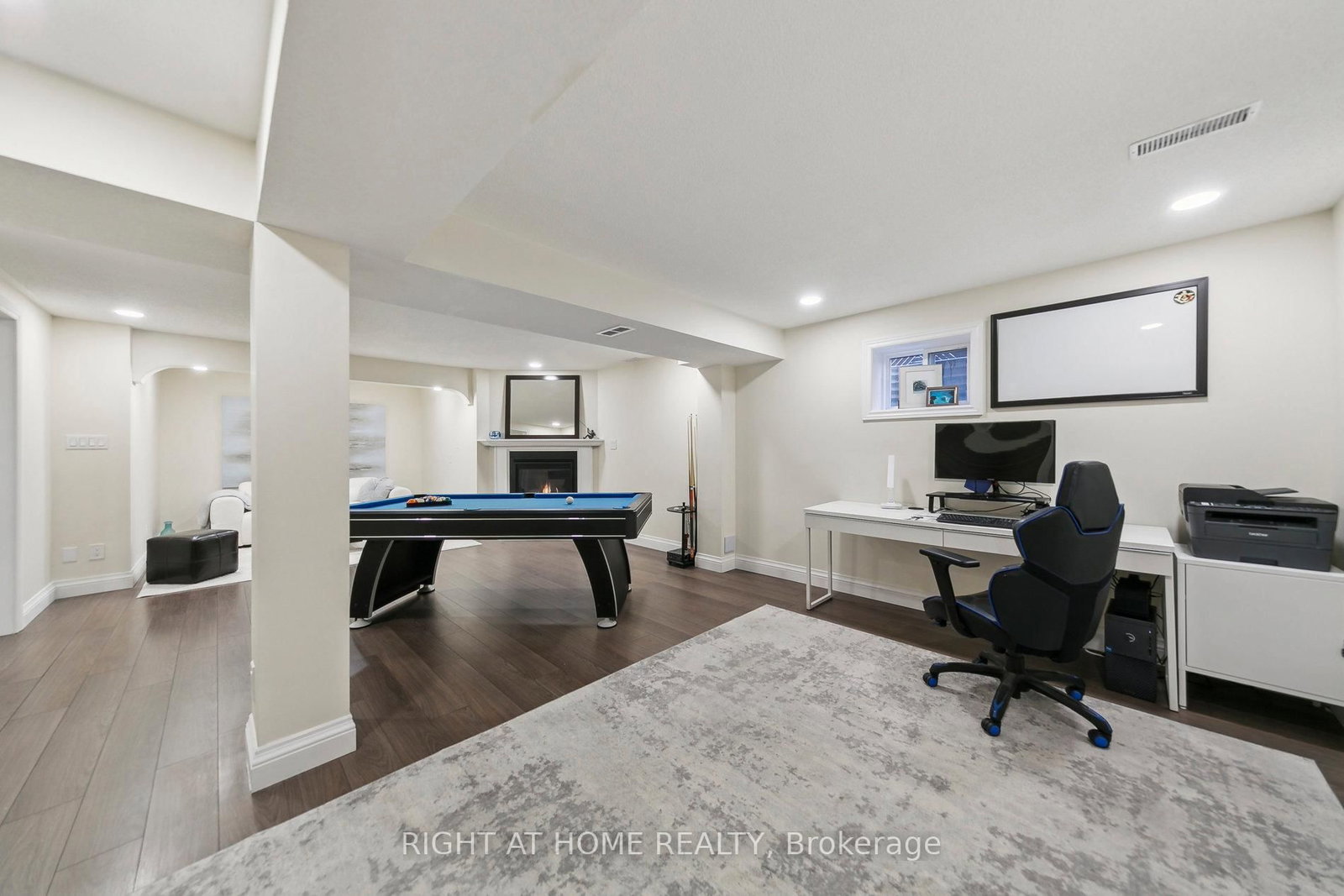 2069 N Waterbridge Drive • Burlington, ON photo 35