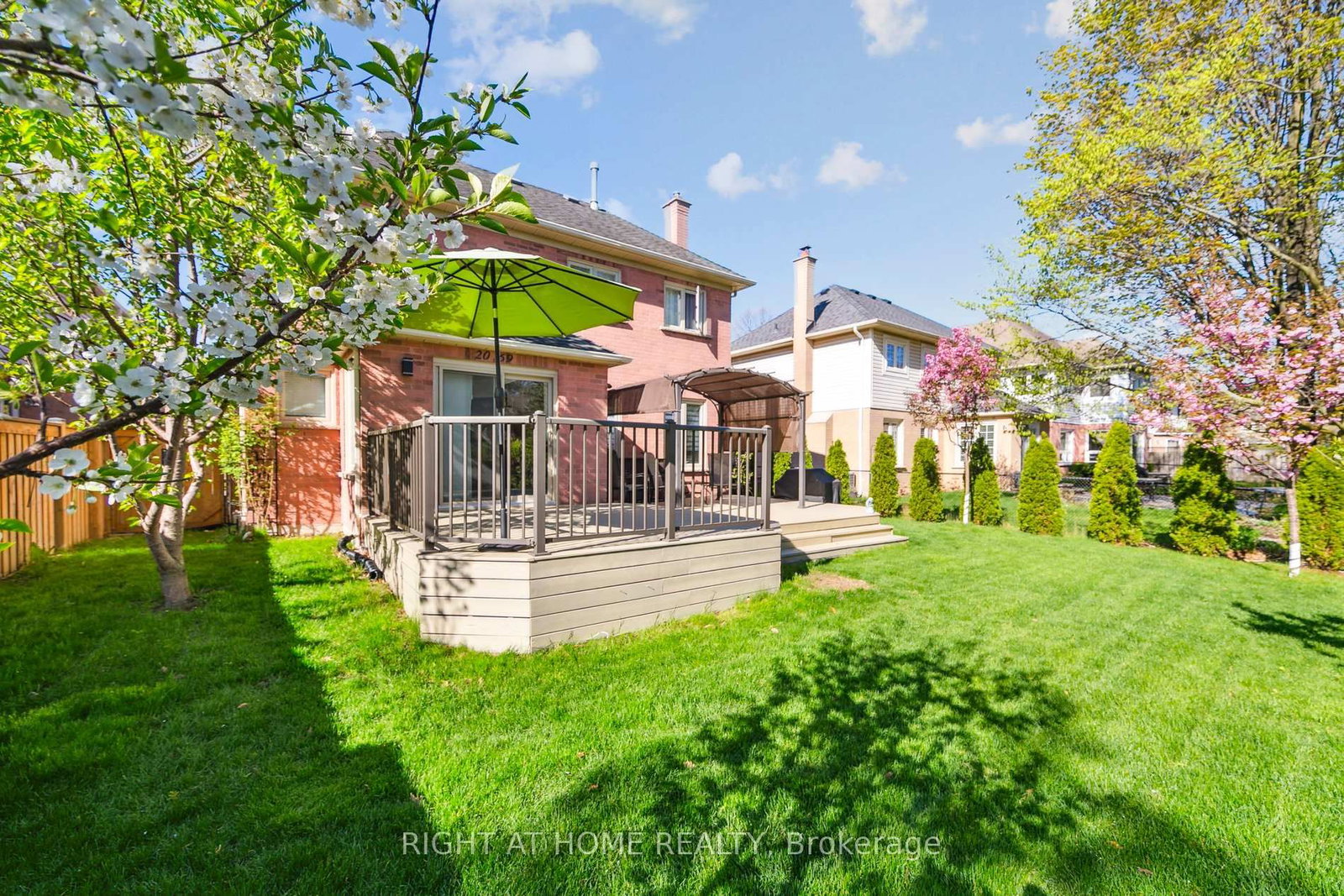 2069 N Waterbridge Drive • Burlington, ON photo 45