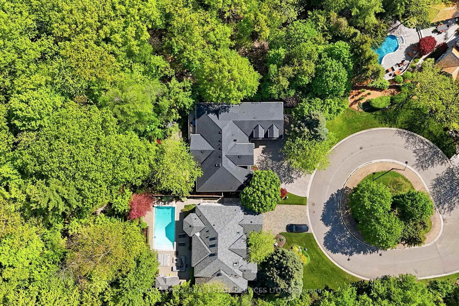 1227 Riverbank Way • Oakville, ON photo 6
