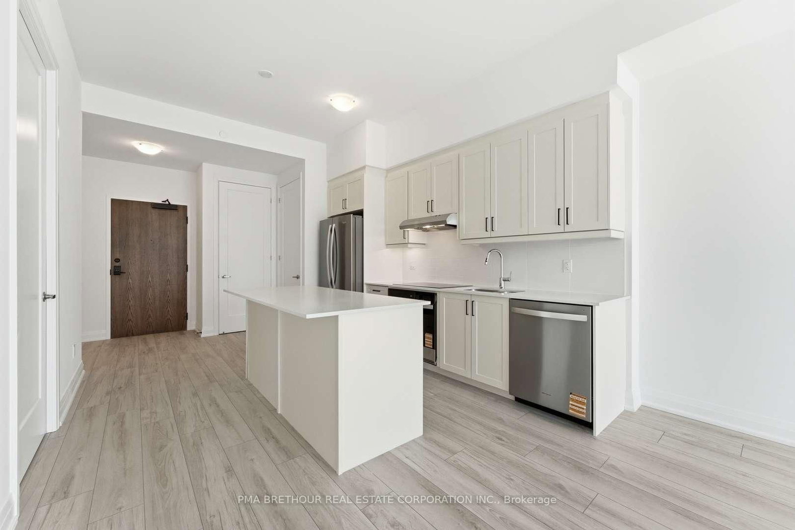 1035 Southdown Mississauga,ON L5J 0A2