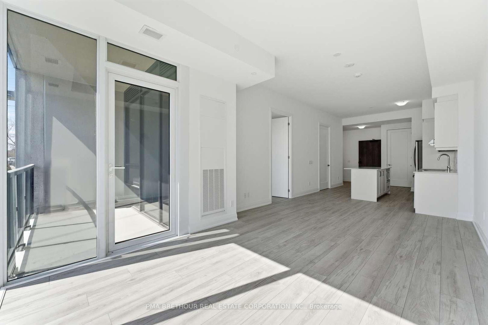 1035 Southdown Mississauga,ON L5J 0A2 — Photo 3