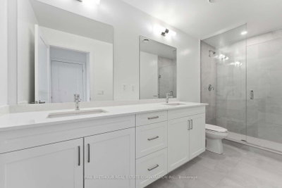 1035 Southdown Mississauga,ON L5J 0A2 — Photo 11