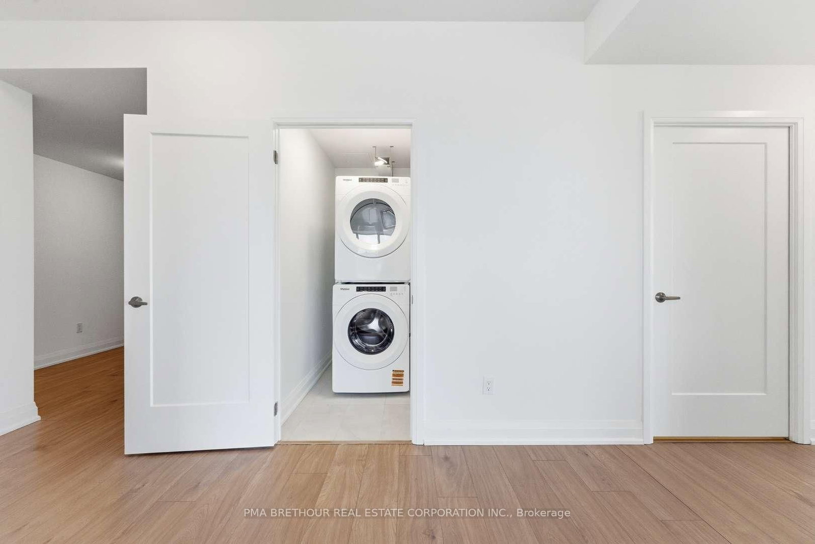 1035 Southdown Mississauga,ON L5J 0A2 — Photo 12