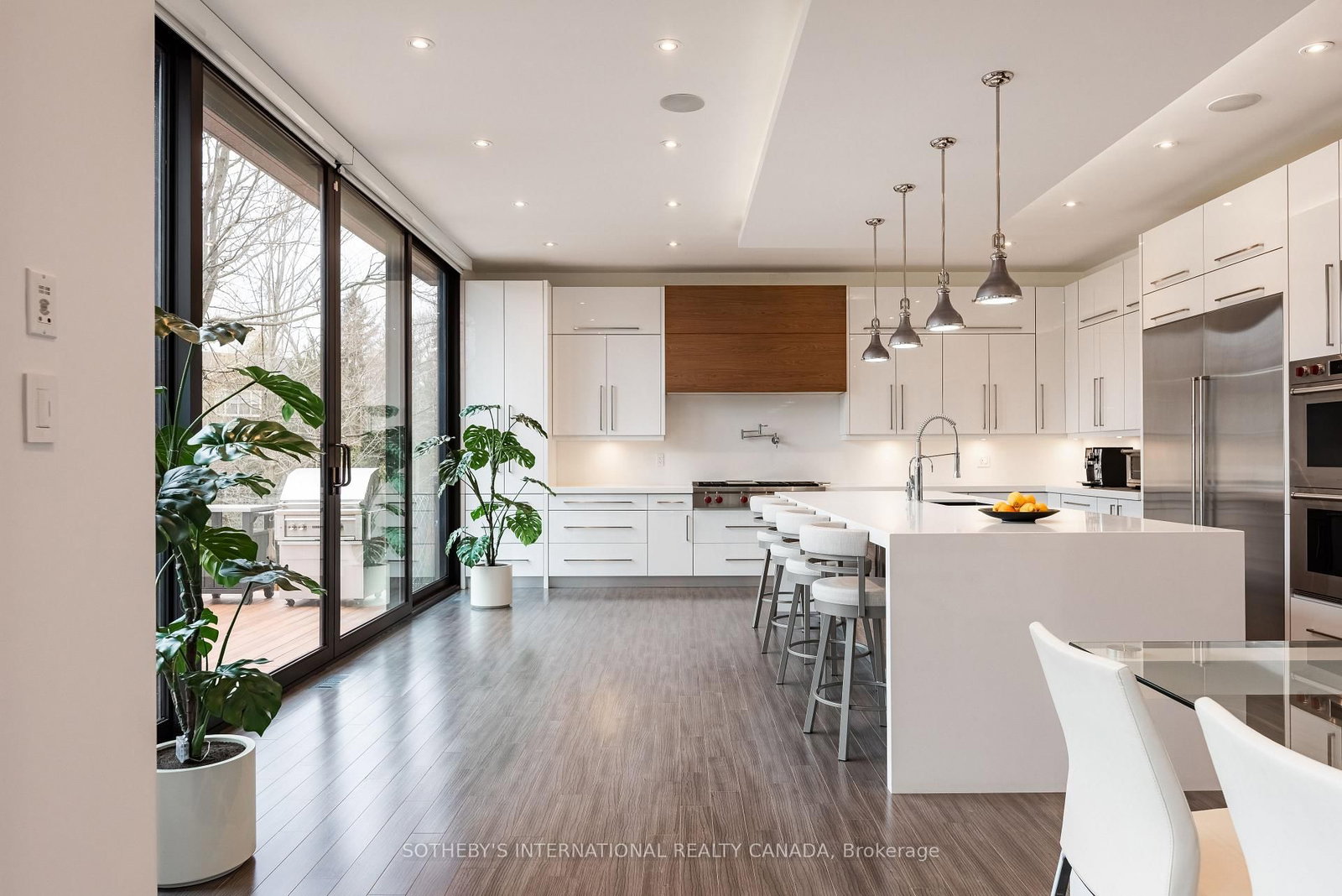 1388 Acton Crescent • Oakville, ON photo 9