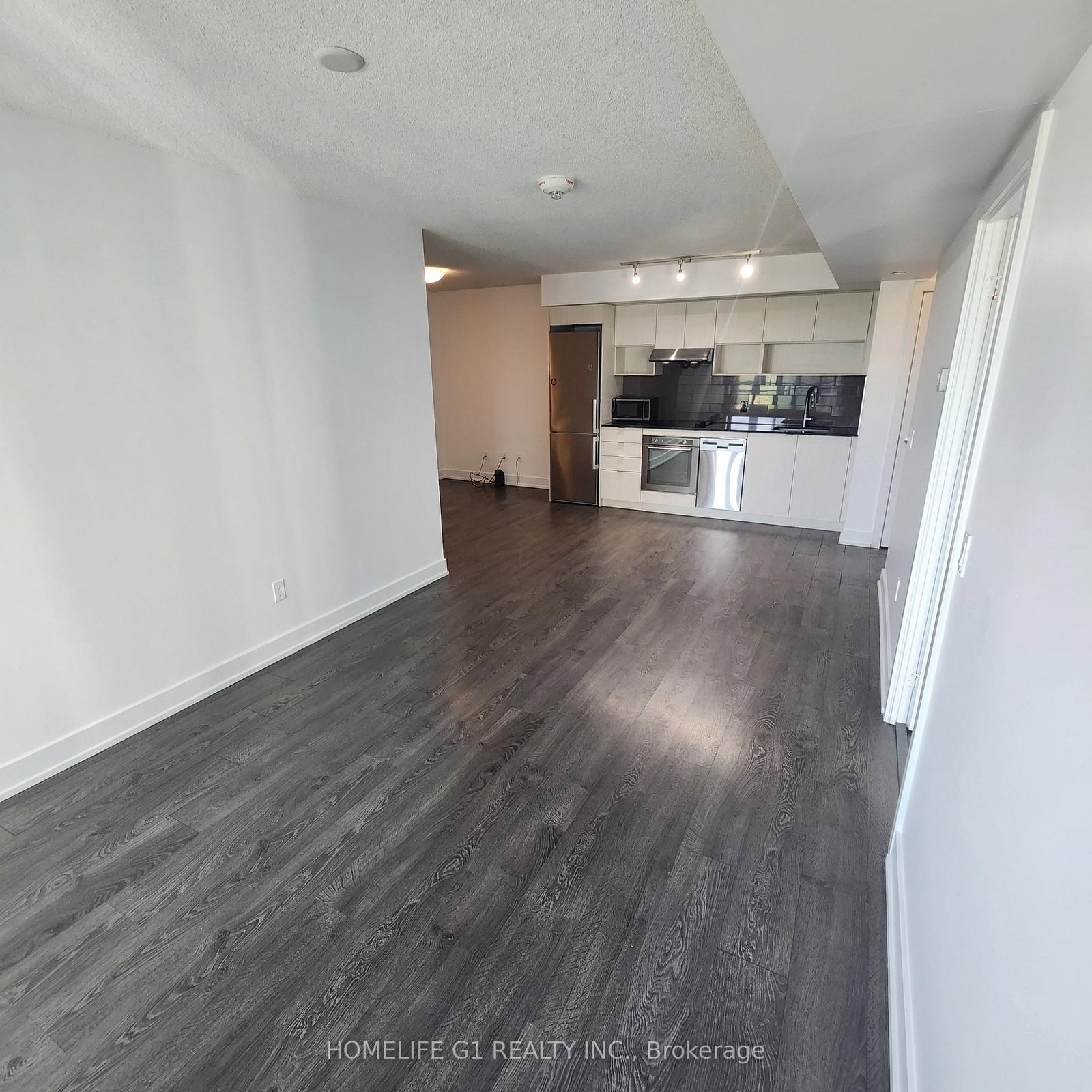 7 Mabelle Avenue, Unit 1606 - Photo 8