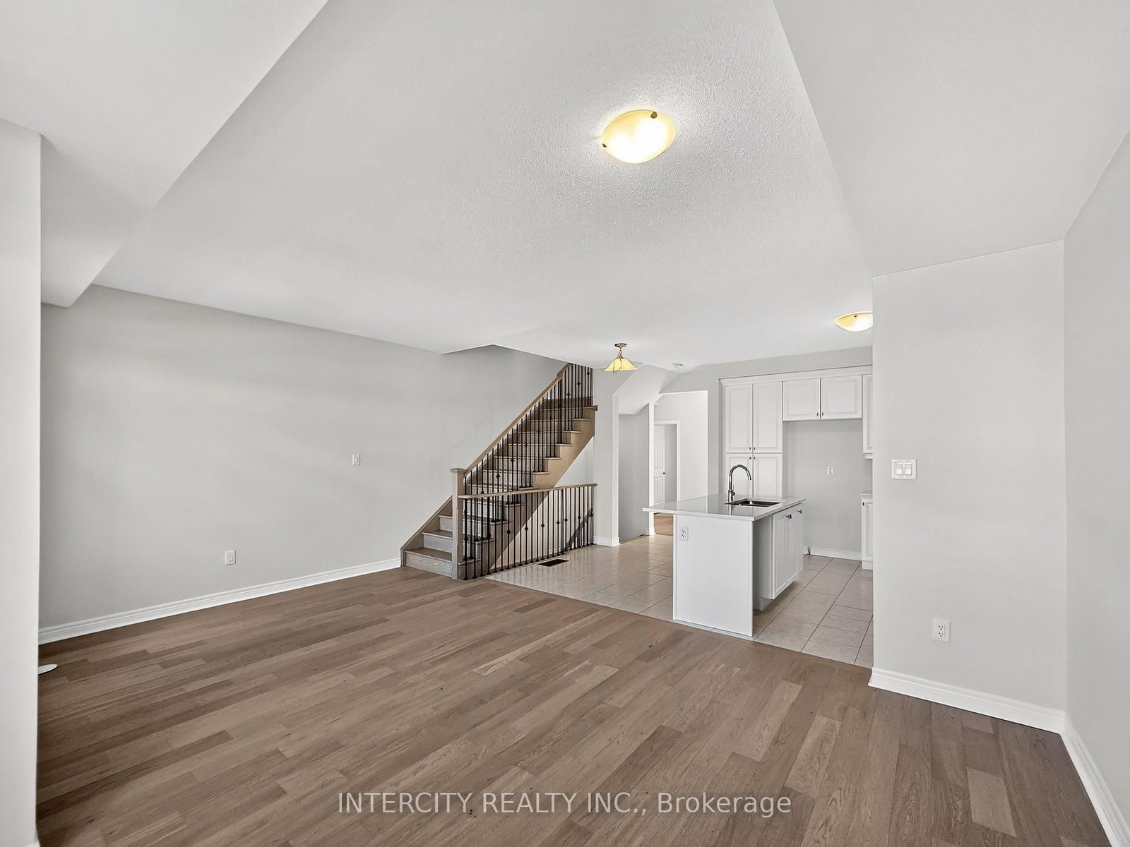 100 Grassbank Road • Brampton, ON photo 14