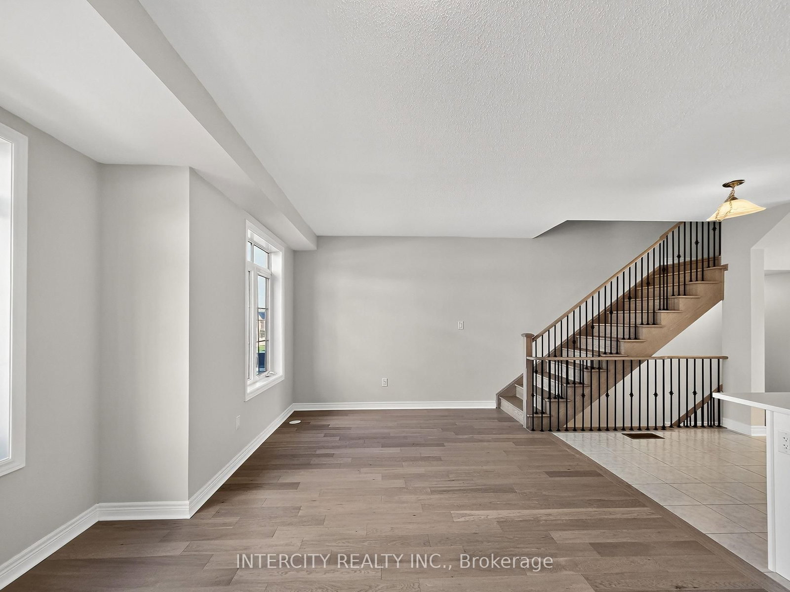 100 Grassbank Road • Brampton, ON photo 22
