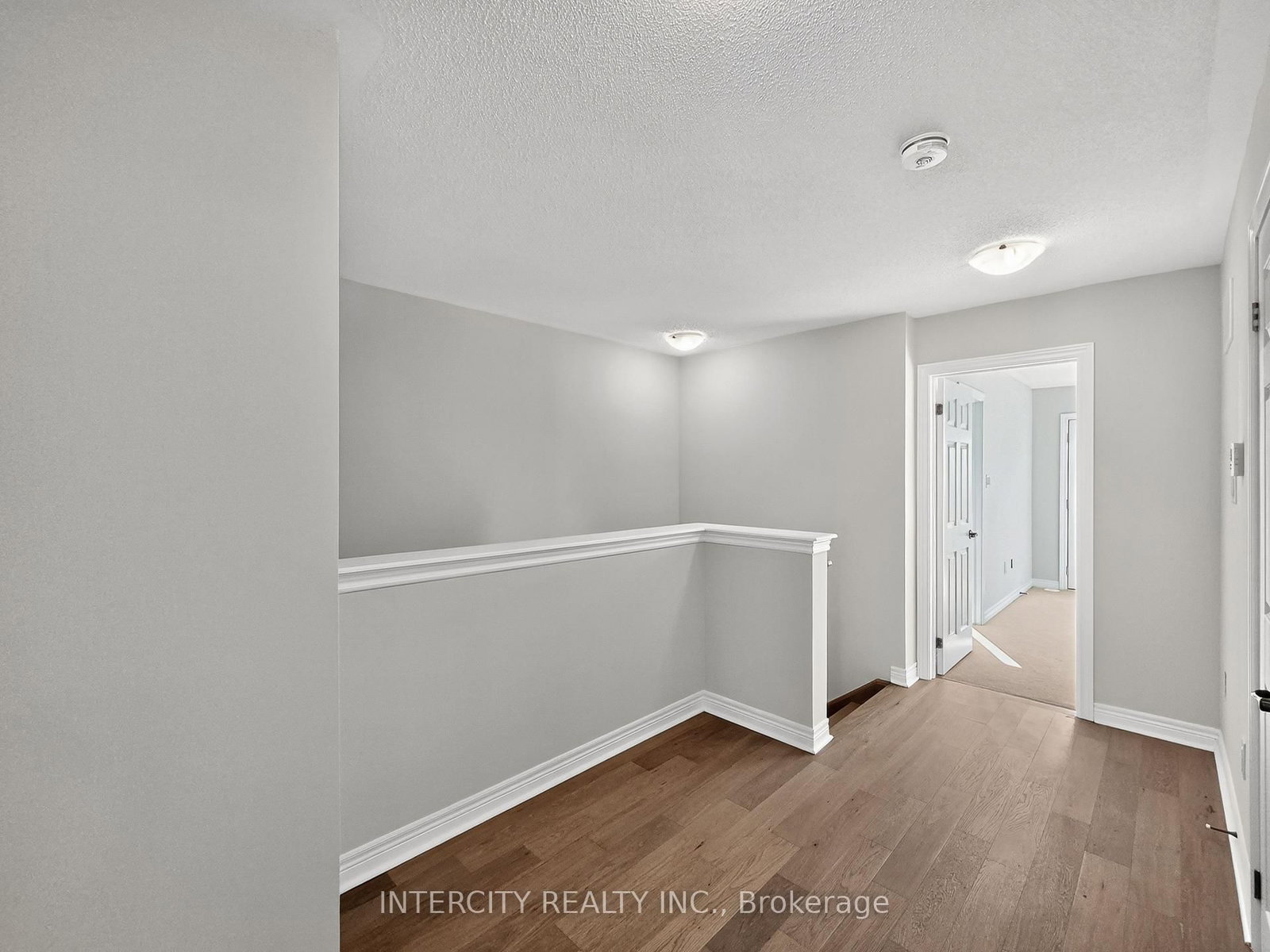 100 Grassbank Road • Brampton, ON photo 37