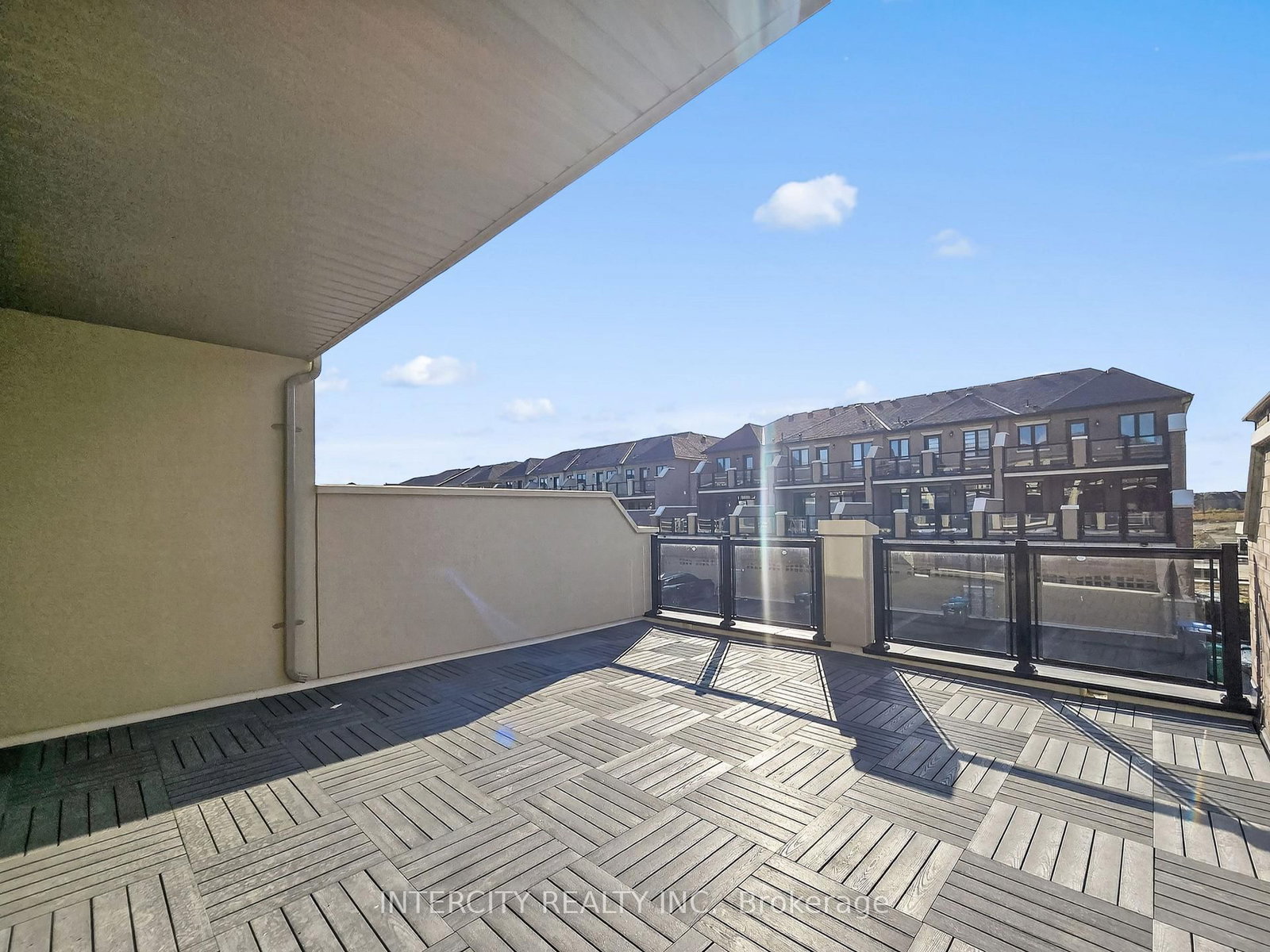 100 Grassbank Road • Brampton, ON photo 45