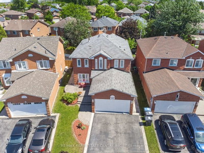Detached House in Lisgar