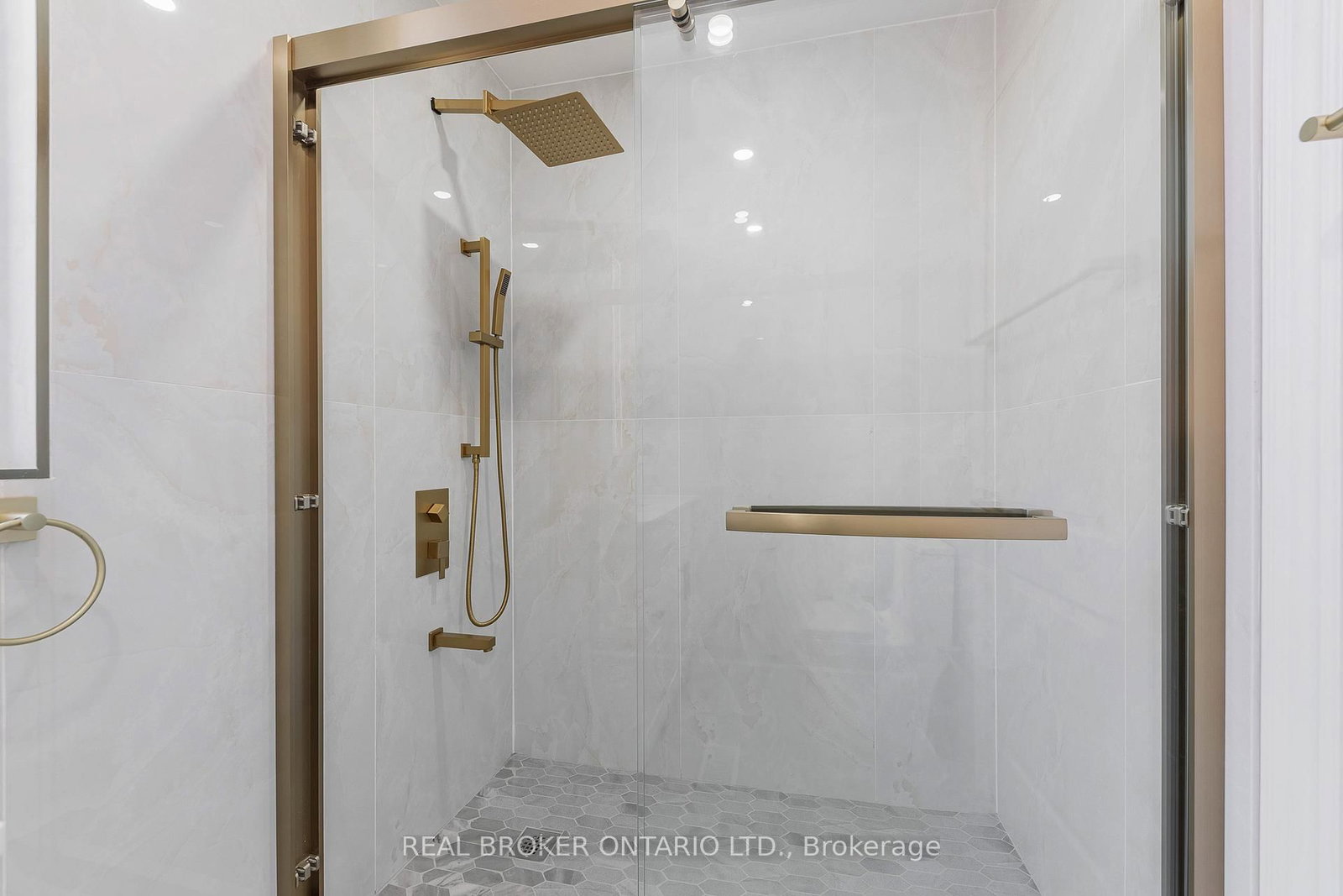 806 Gladstone Avenue • Toronto, ON photo 30