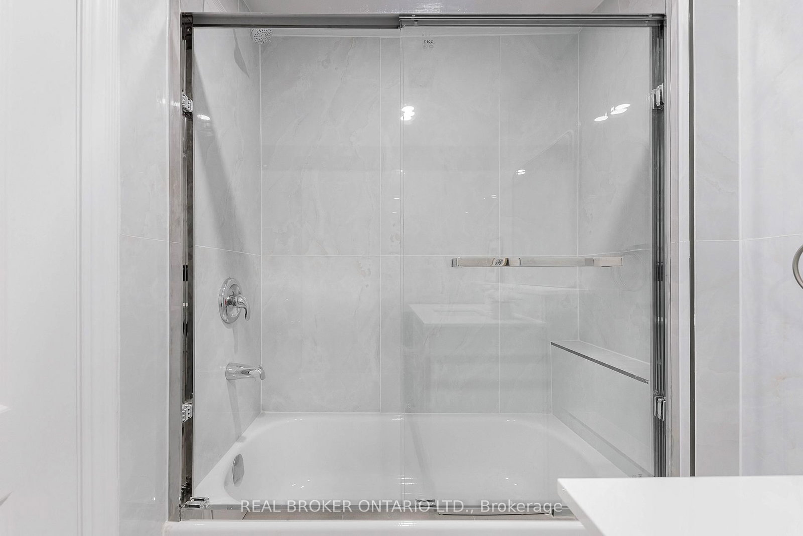 806 Gladstone Avenue • Toronto, ON photo 40