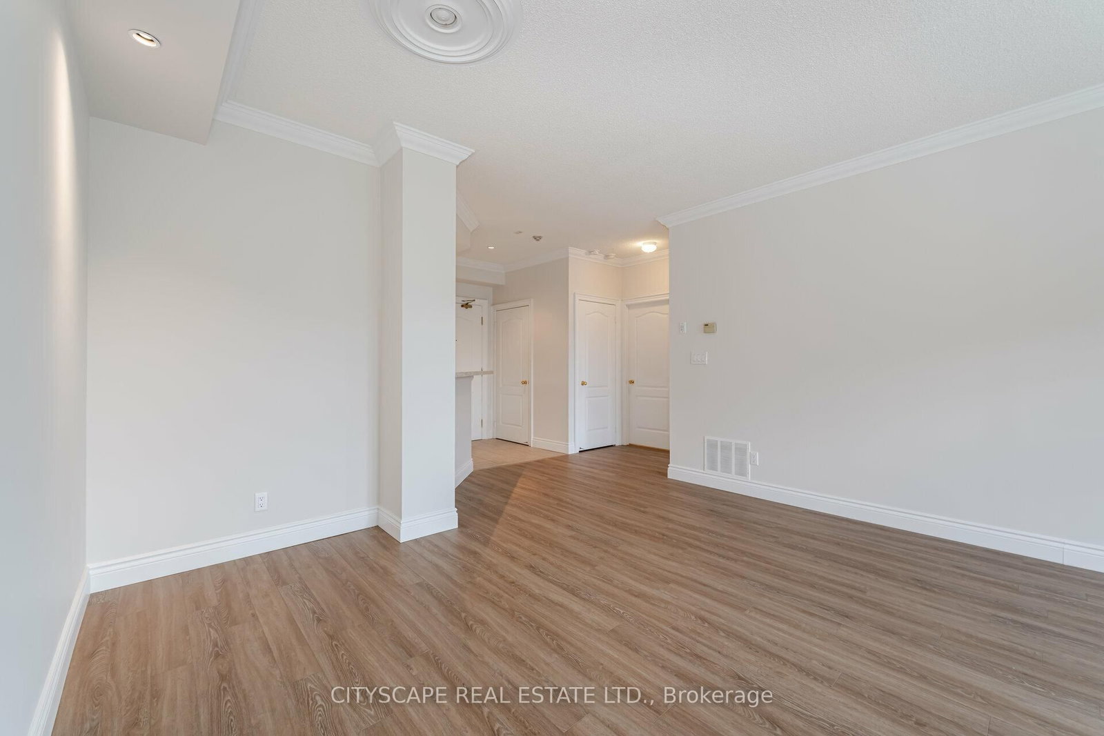 3351 Cawthra Road, Unit 321 - Photo 14