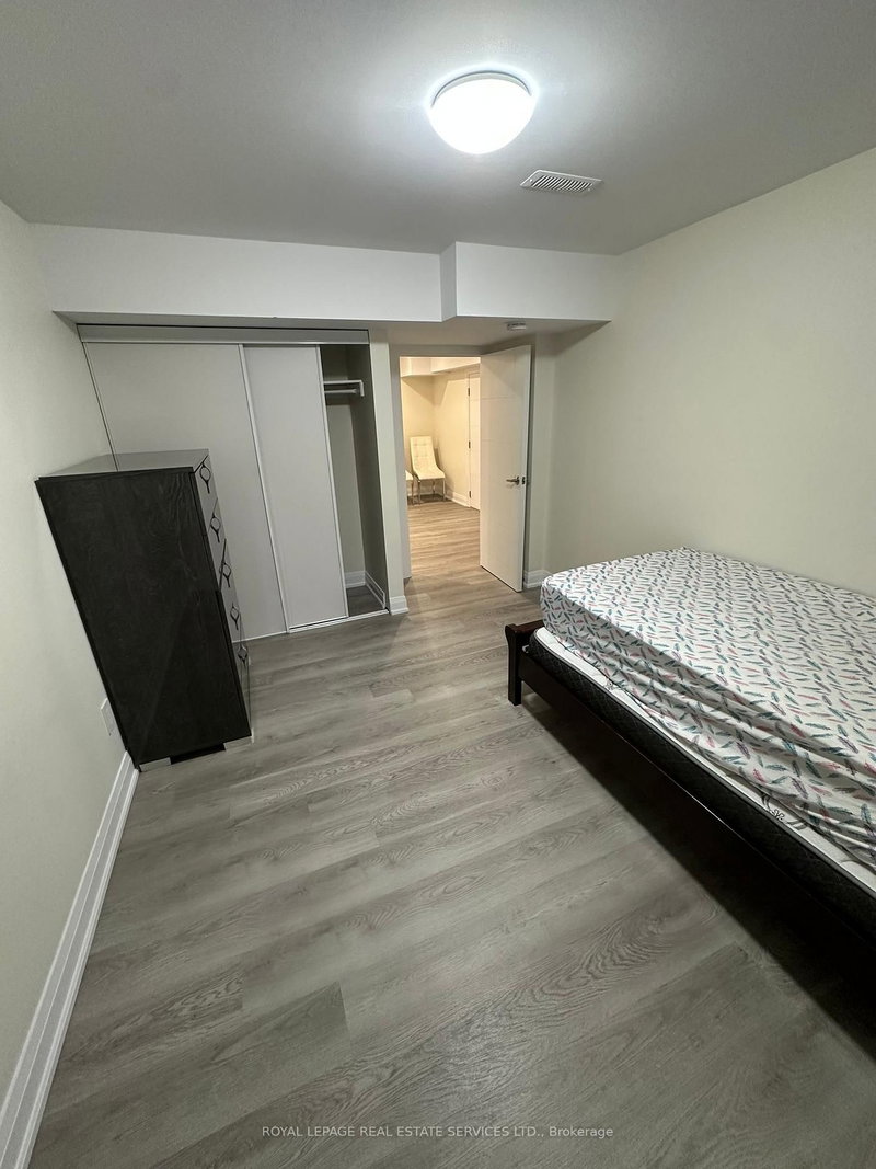 Bsmt - 2389 Morrison Avenue