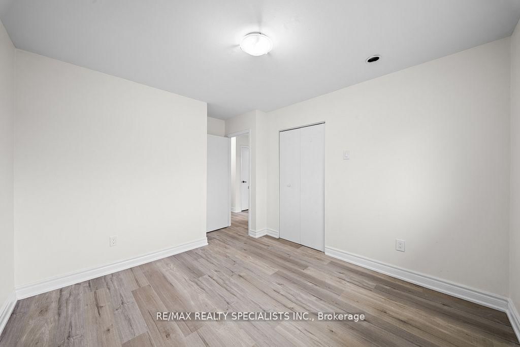 66 Avening Drive • Toronto, ON photo 21