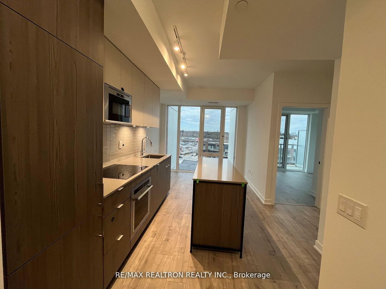 220 Missinnihe Way, Unit 817 - Photo 2
