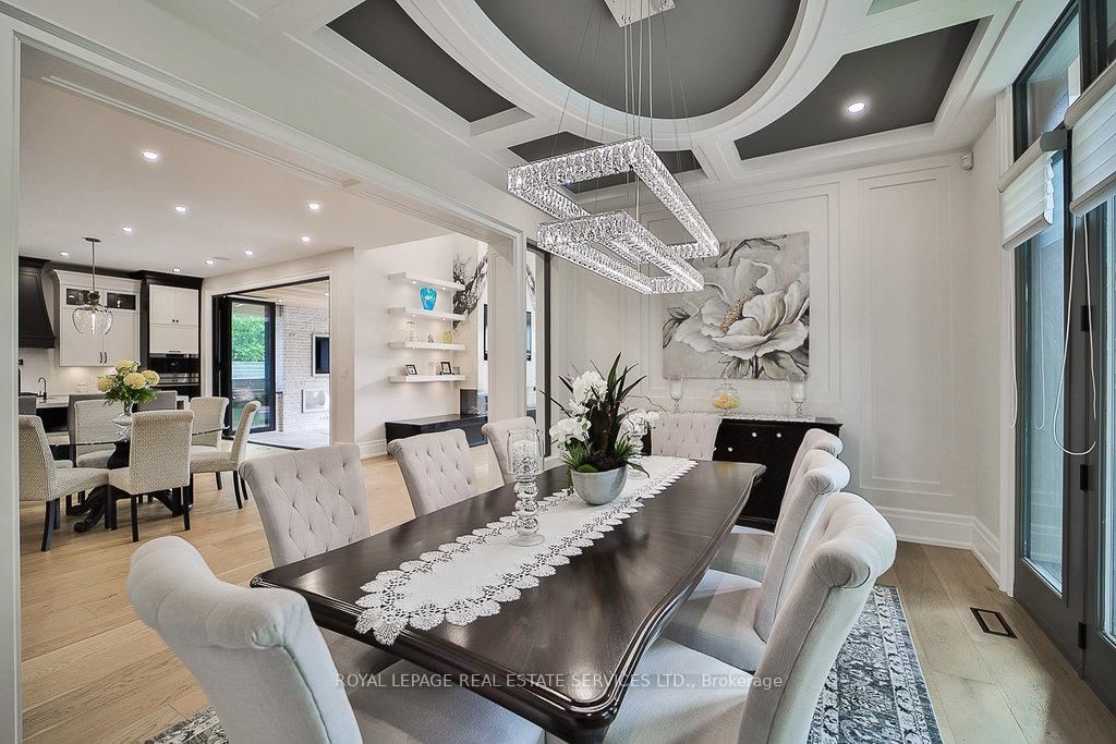 1301 Twin Oaks Dell • Mississauga, ON photo 6