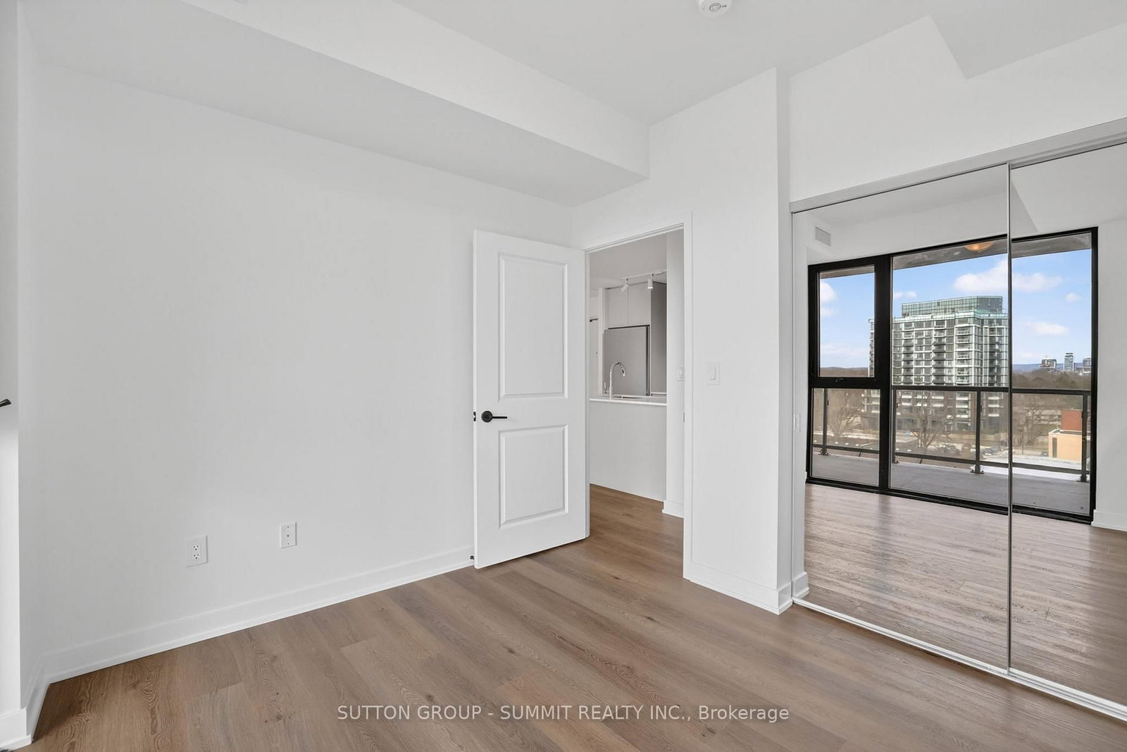 2075 Lakeshore Road, Unit 2401 - Photo 8