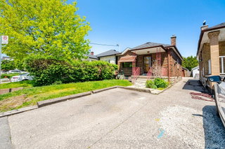 63 Chamberlain Avenue