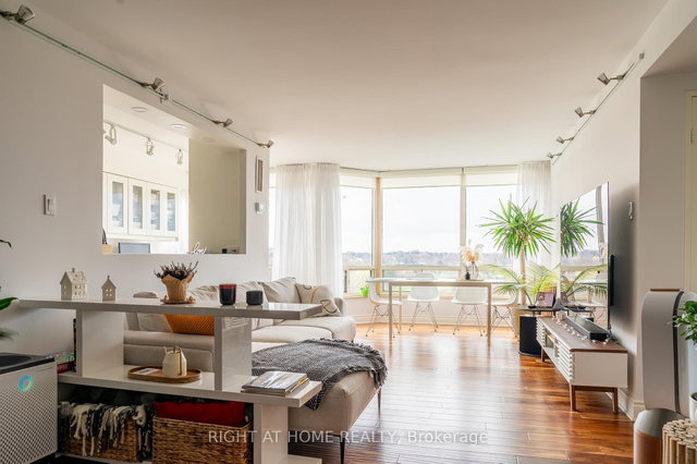 1003 - 1320 Islington Avenue