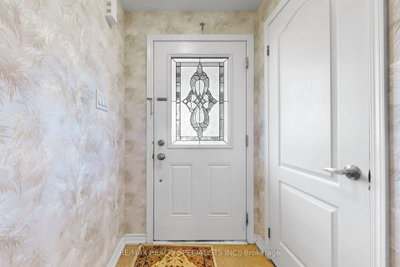 17 Leblanc Crescent — photo 5
