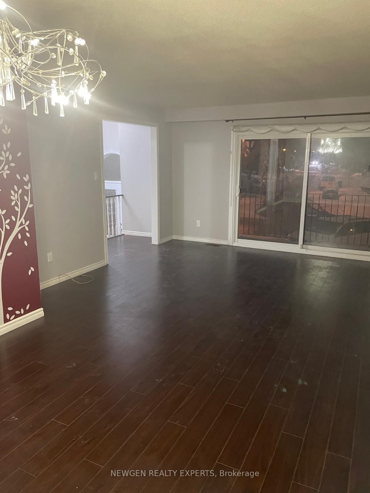 28 Royal Salisbury Way • Brampton, ON photo 5