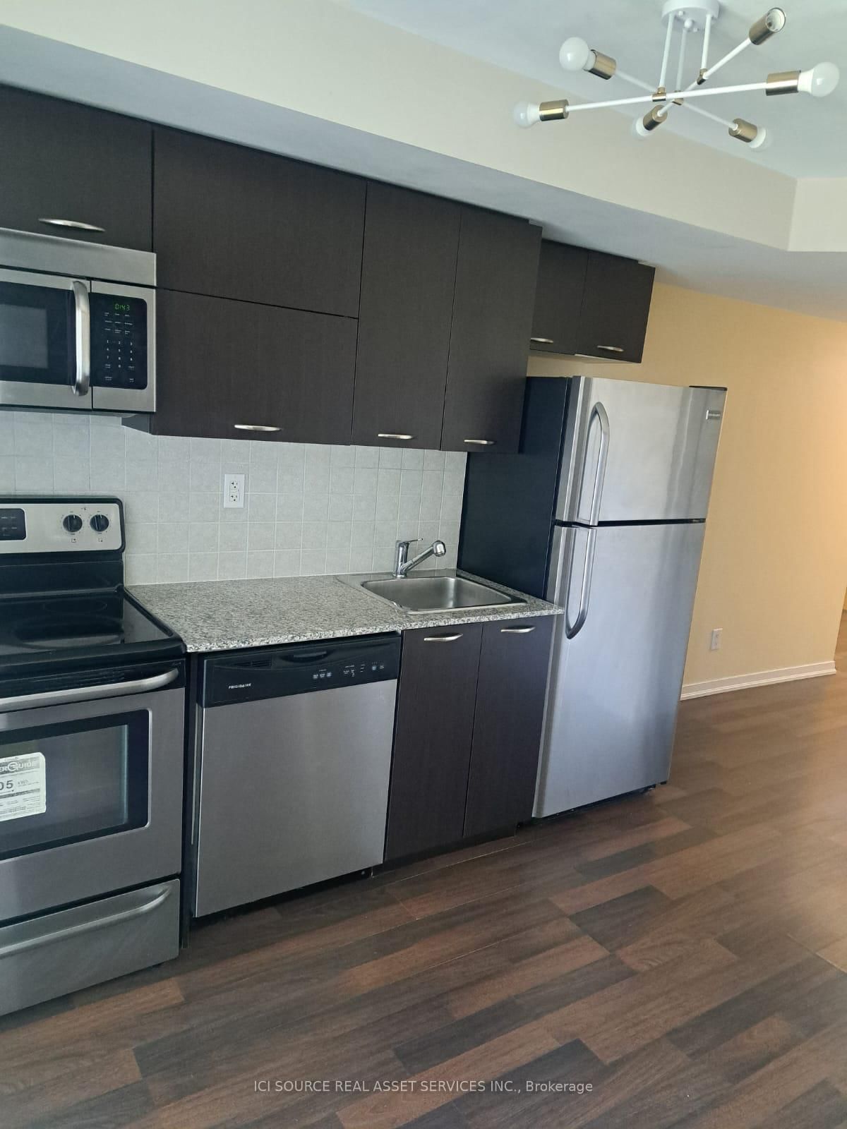 719-38 Joe Shuster Way, Toronto, ON, photo 3