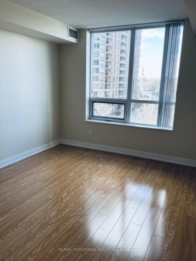 Unit 658 — 25 Viking Lane — photo 5