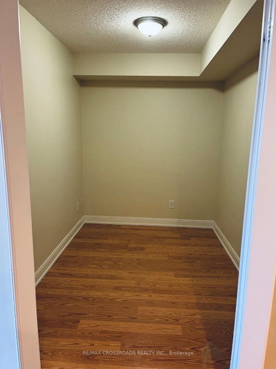 Unit 658 — 25 Viking Lane — photo 6