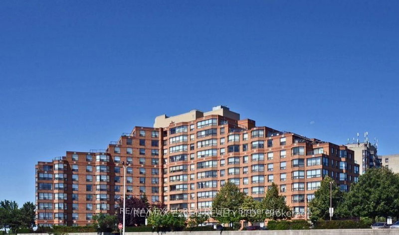 home for lease on 708-6 Humberline Drive