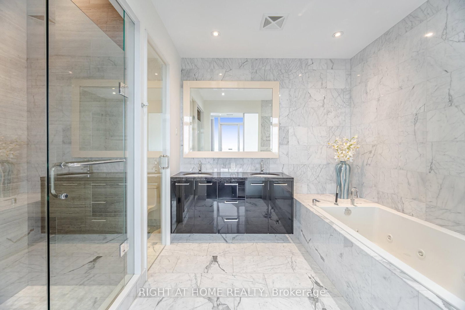 88 Park Lawn Road • #3005 • Toronto, ON photo 19
