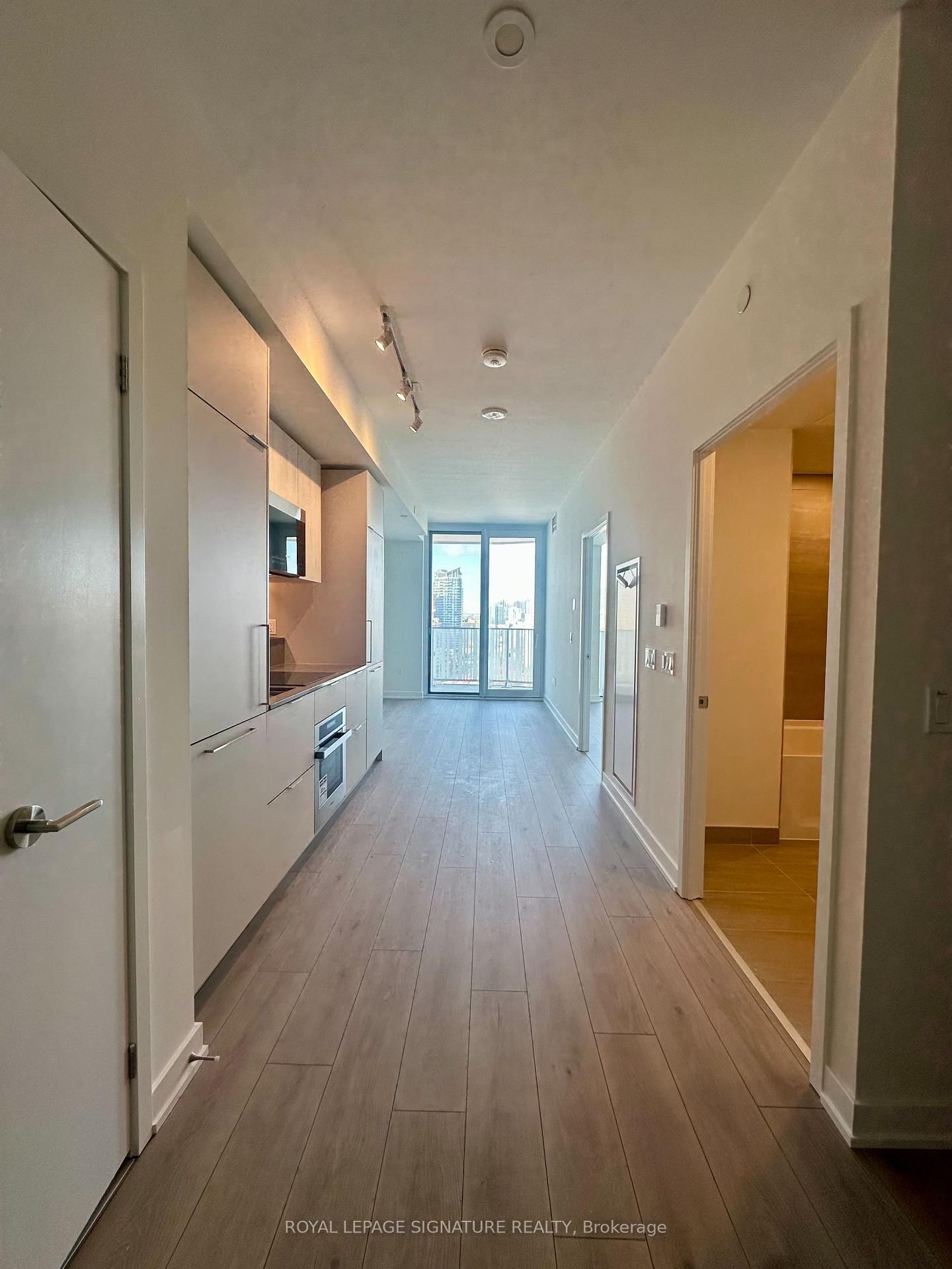 1 Fairview Road E, Unit 1705 - Photo 2