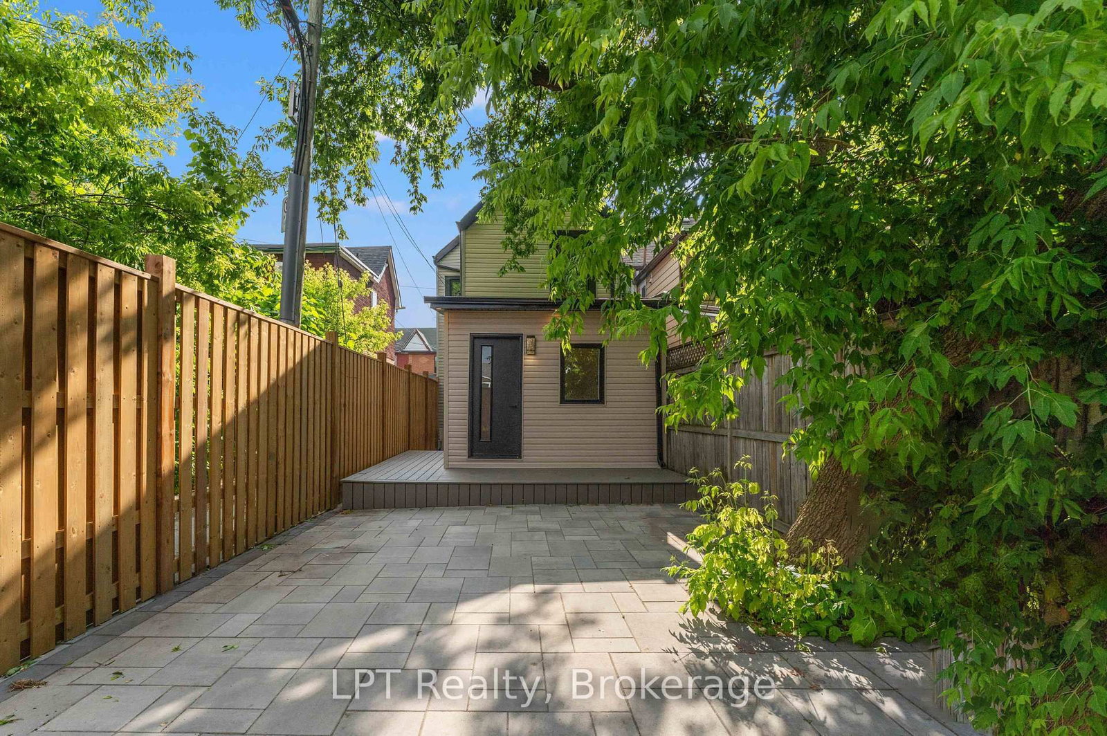 204 Franklin Avenue • Toronto, ON photo 21