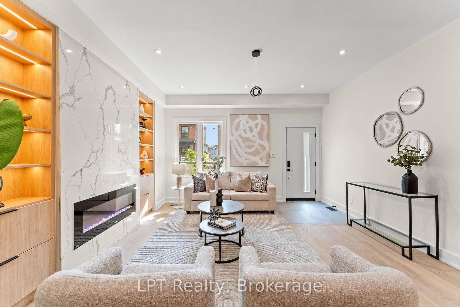 204 Franklin Avenue • Toronto, ON photo 6