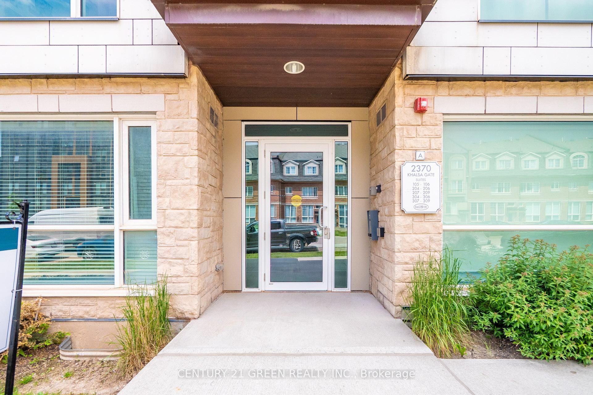 2370 Khalsa Gate, Unit 306