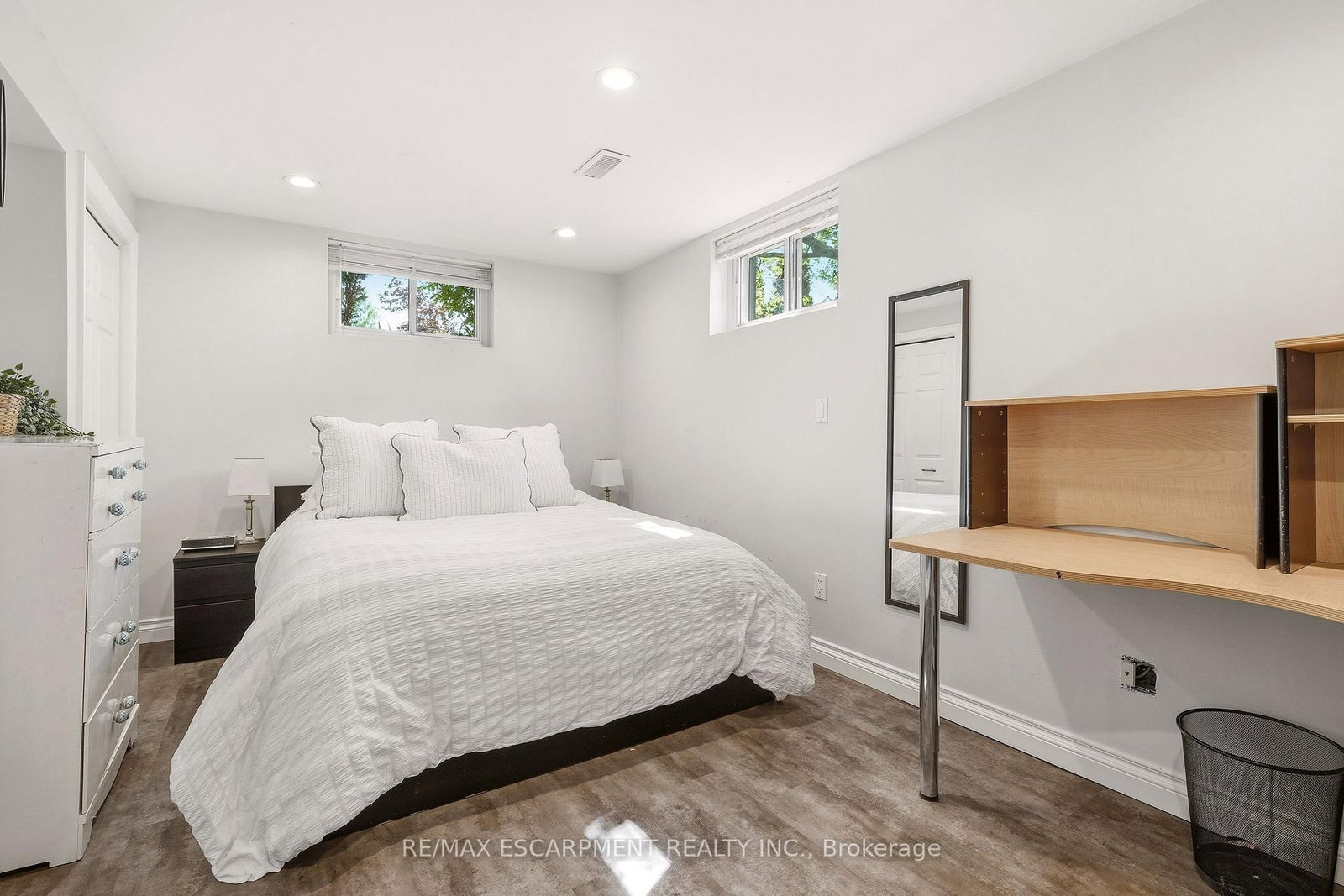 600 Deborah Crescent • Burlington, ON photo 22