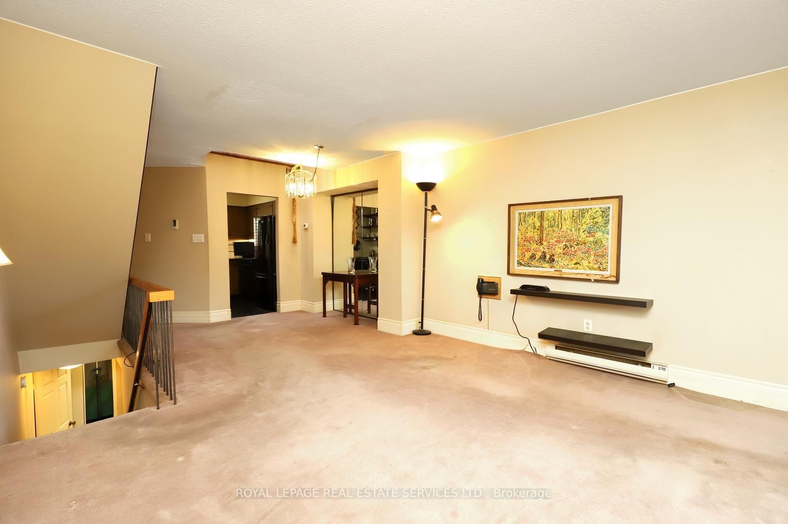 442 Perth Avenue, Unit 18 - Photo 10