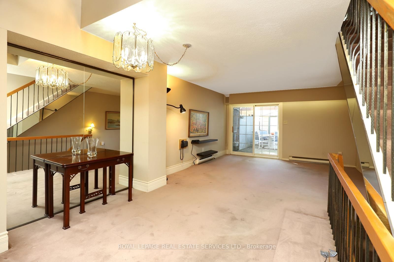 442 Perth Avenue, Unit 18 - Photo 5