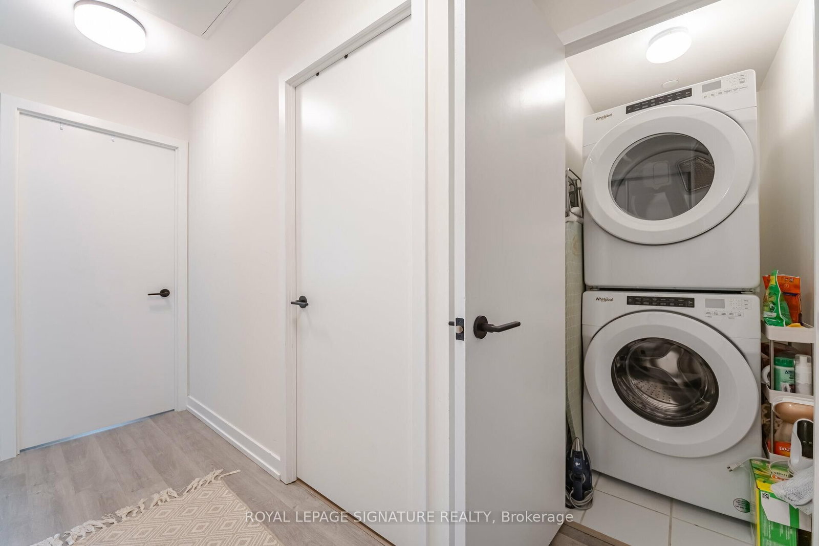 2300 St. Clair Avenue W, Unit 815 - Photo 25