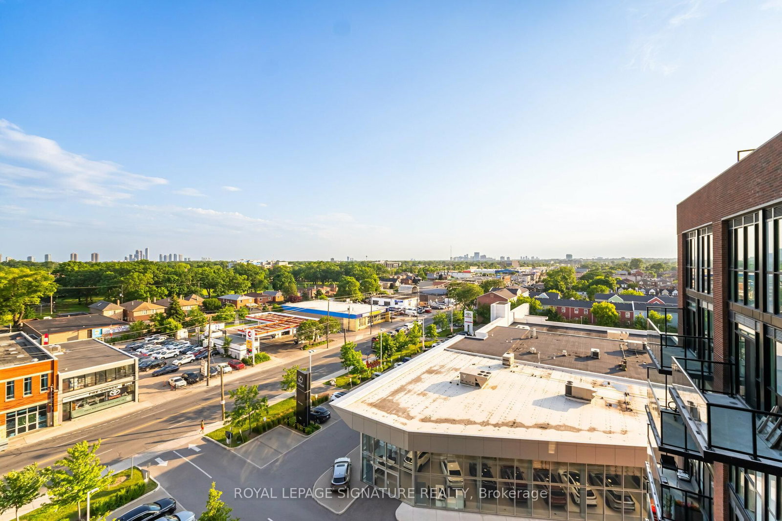 2300 St. Clair Avenue W, Unit 815 - Photo 28