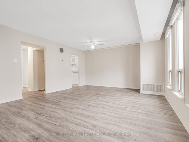 25 - 16 Rexdale Boulevard