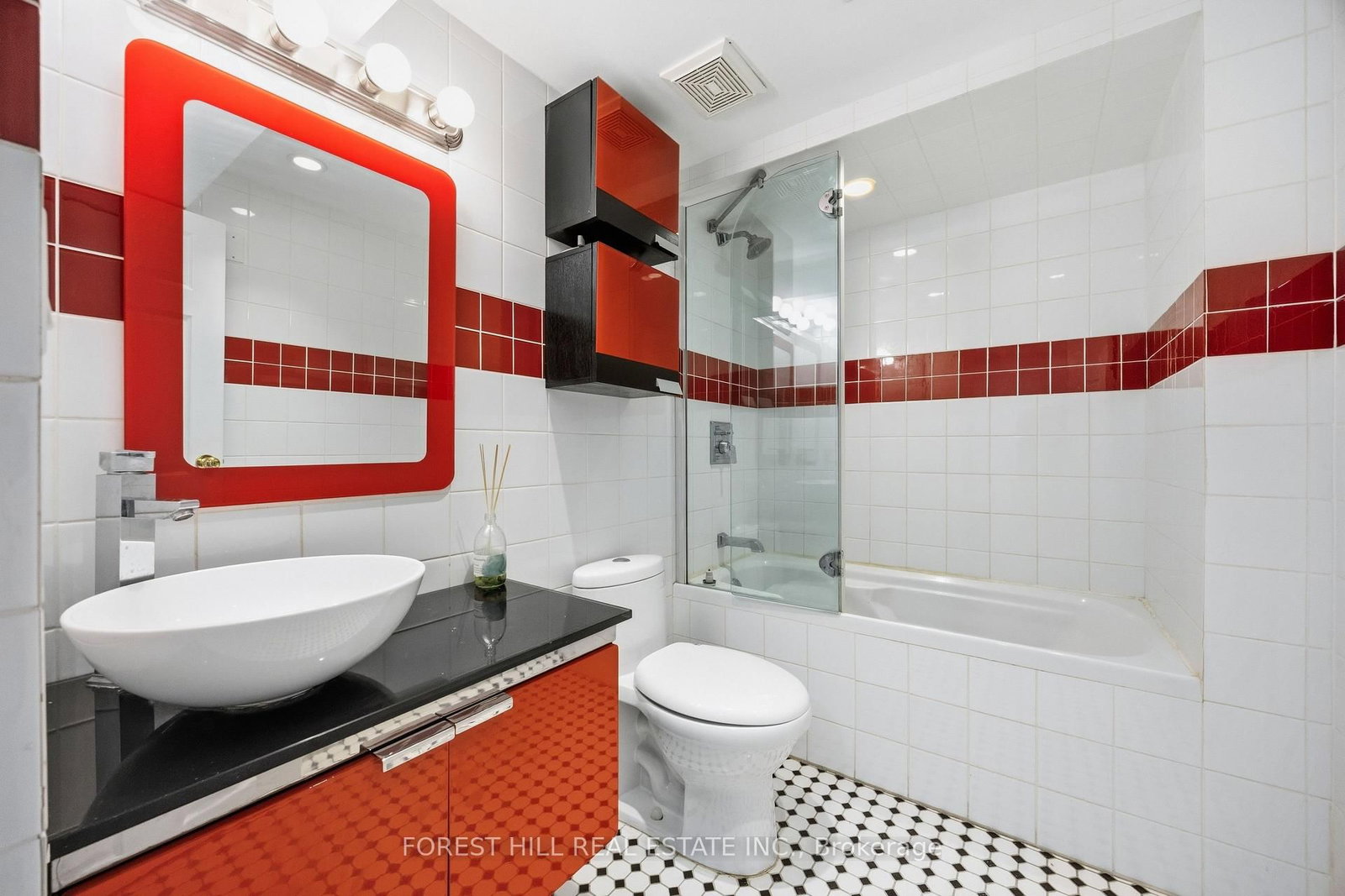 54 Gwynne Avenue, Unit Basement - Photo 13